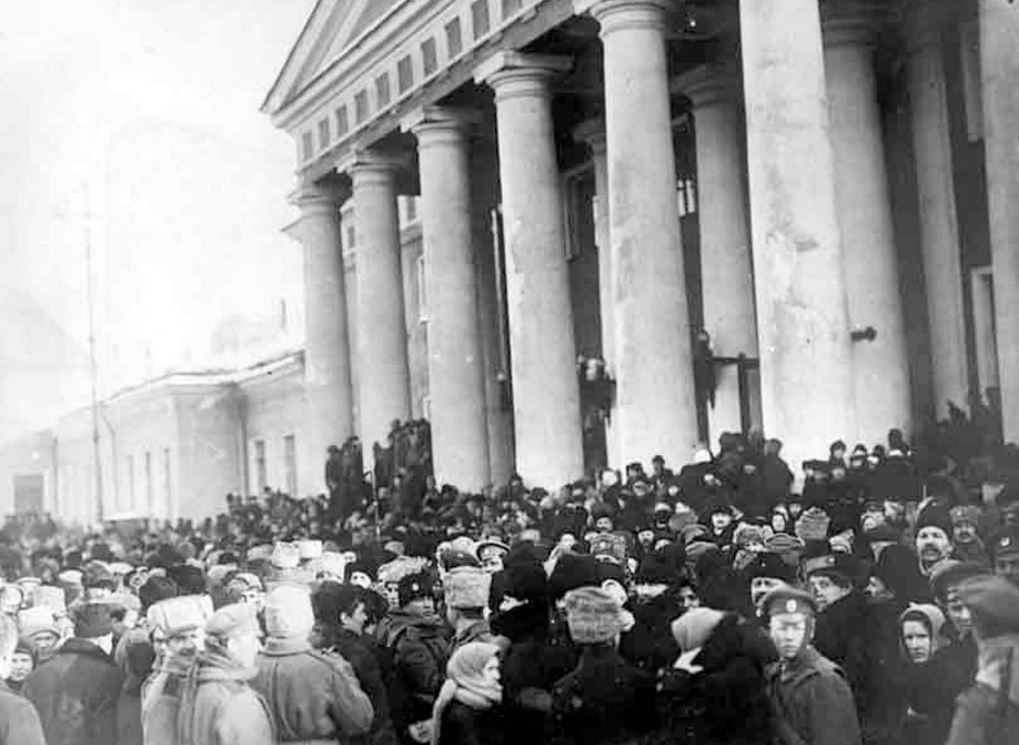 Vor dem Taurischen Palais