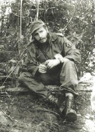 Fidel e suas botas de eterno guerrilheiro. 