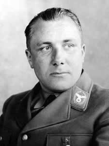 Retrato Martin Bormann