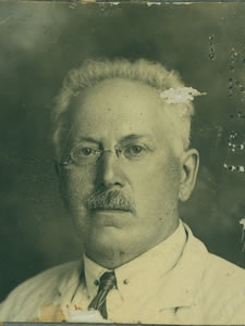 Retrato Alex Maksimovic Nikitine https://ru.wikipedia.org/wiki/Никитин,_Алексей_Максимович